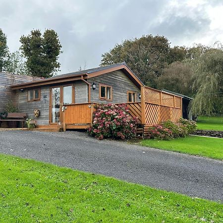 Swansea Log Cabin Pontardawe ภายนอก รูปภาพ