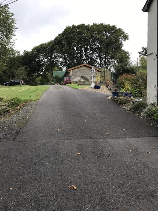 Swansea Log Cabin Pontardawe ภายนอก รูปภาพ